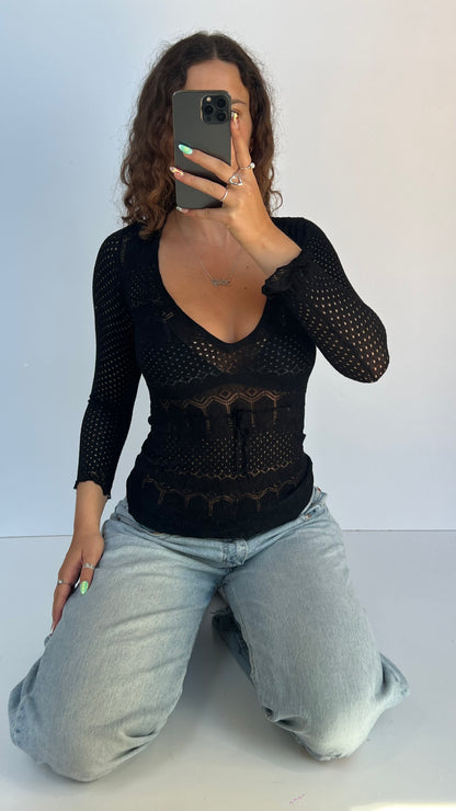 00s black knit top- size S