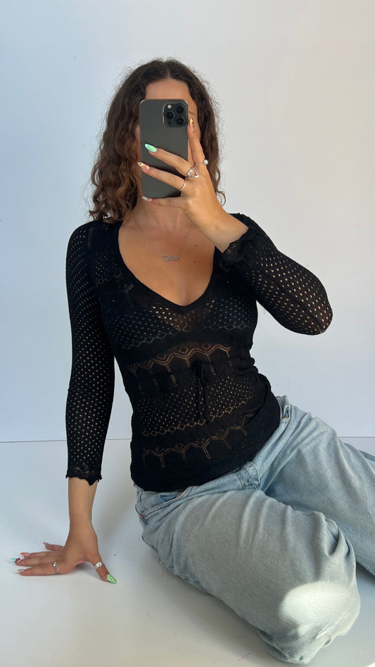 00s black knit top- size S