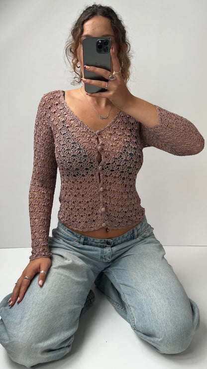 00s pink crochet long sleeve top- size M