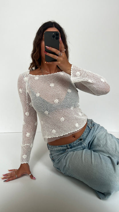 00s white crochet jumper- size S