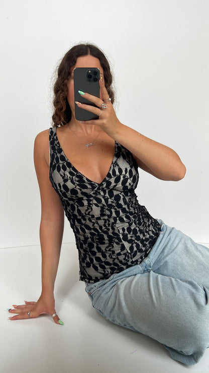 00s black lace cami- size S