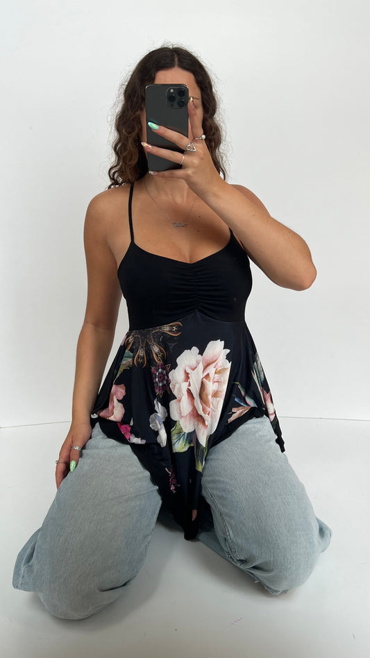 00s black floral cami- size M