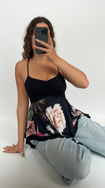 00s black floral cami- size M