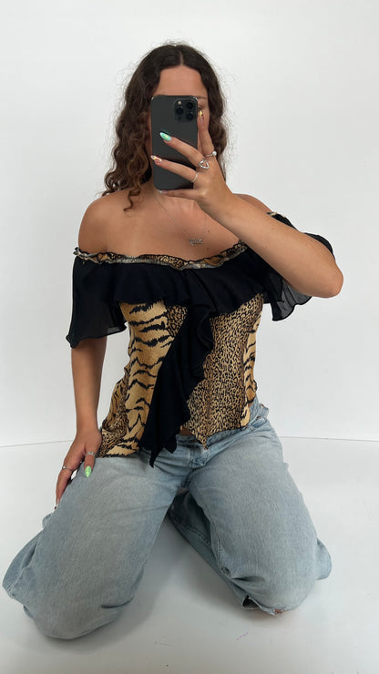 00s leopard print ruffle top- size L