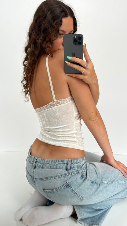 00s white velvet cami- size S