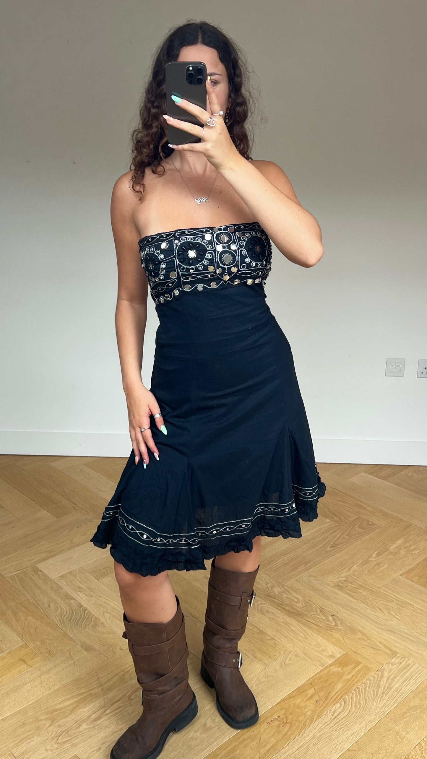 00s black sequin midi dress- size M
