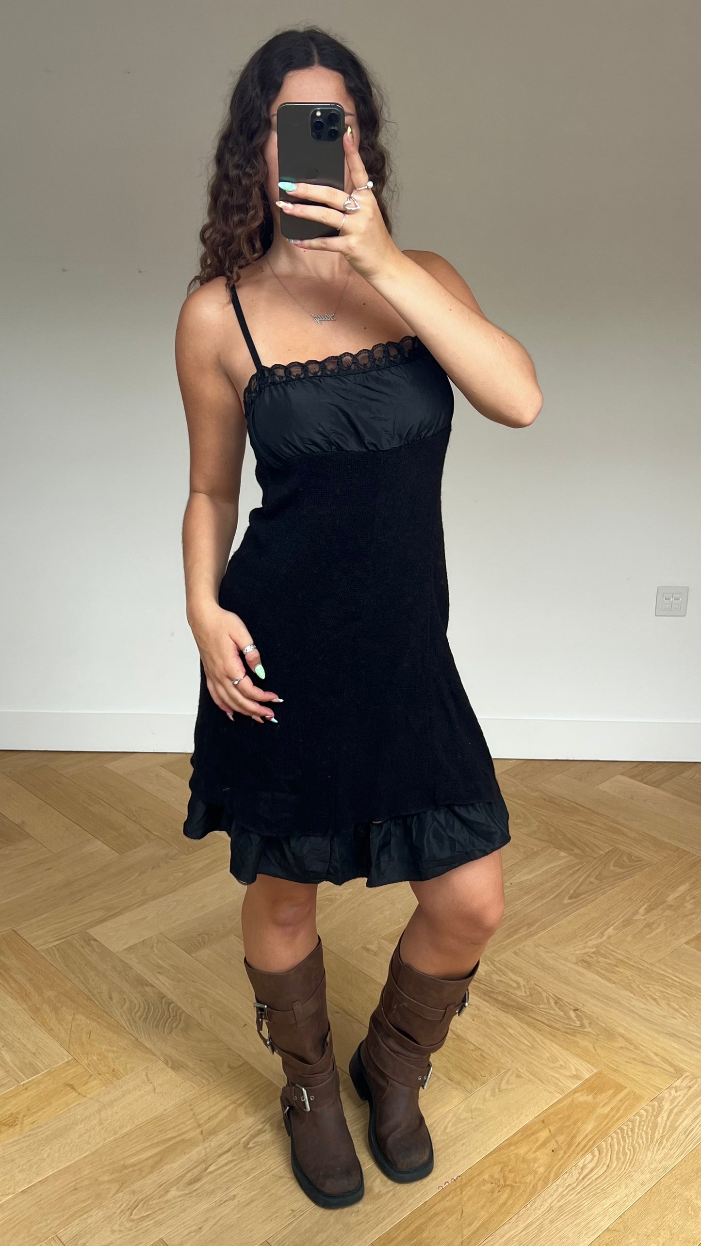 00s black knit midi dress- size M