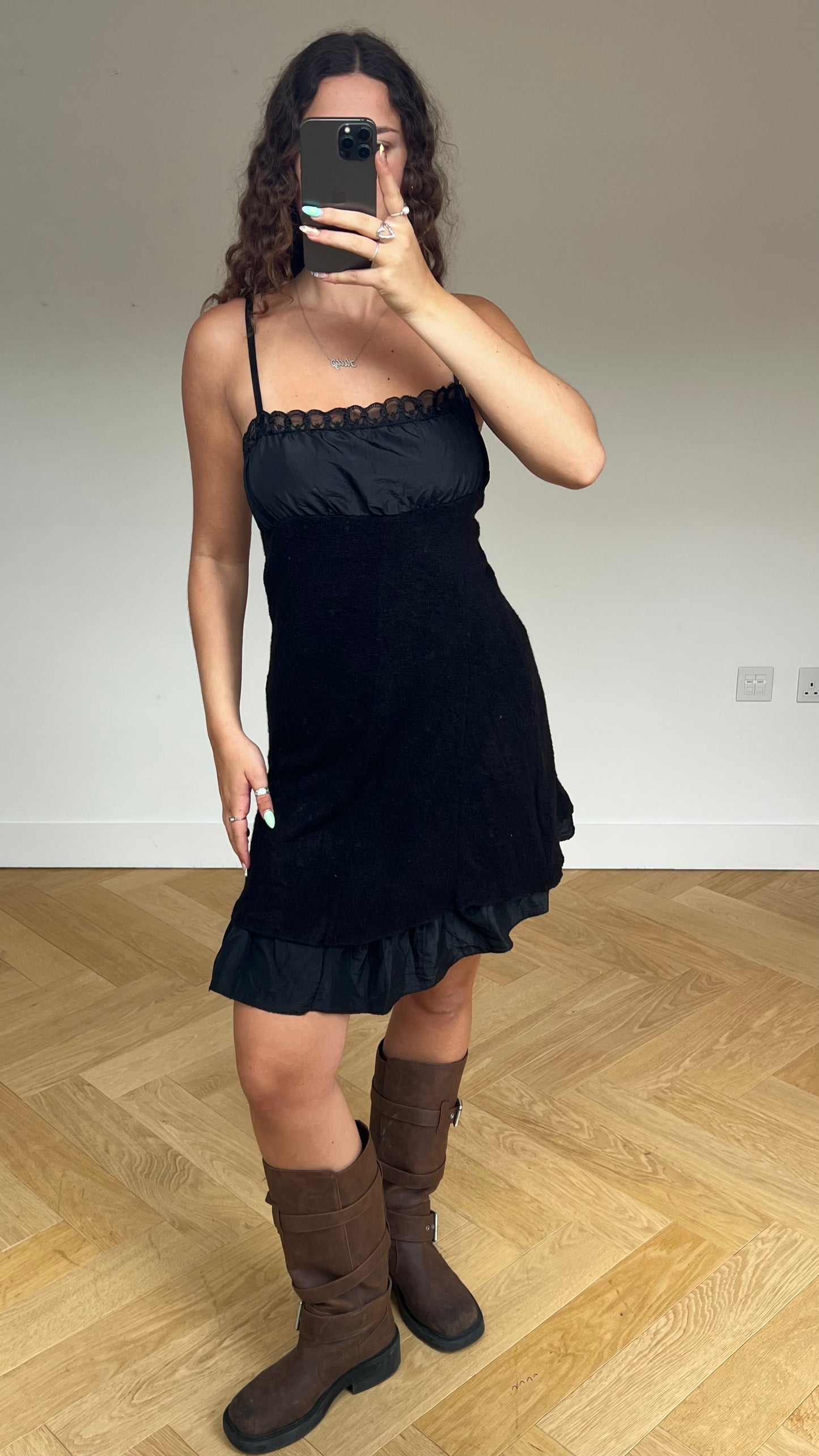 00s black knit midi dress- size M