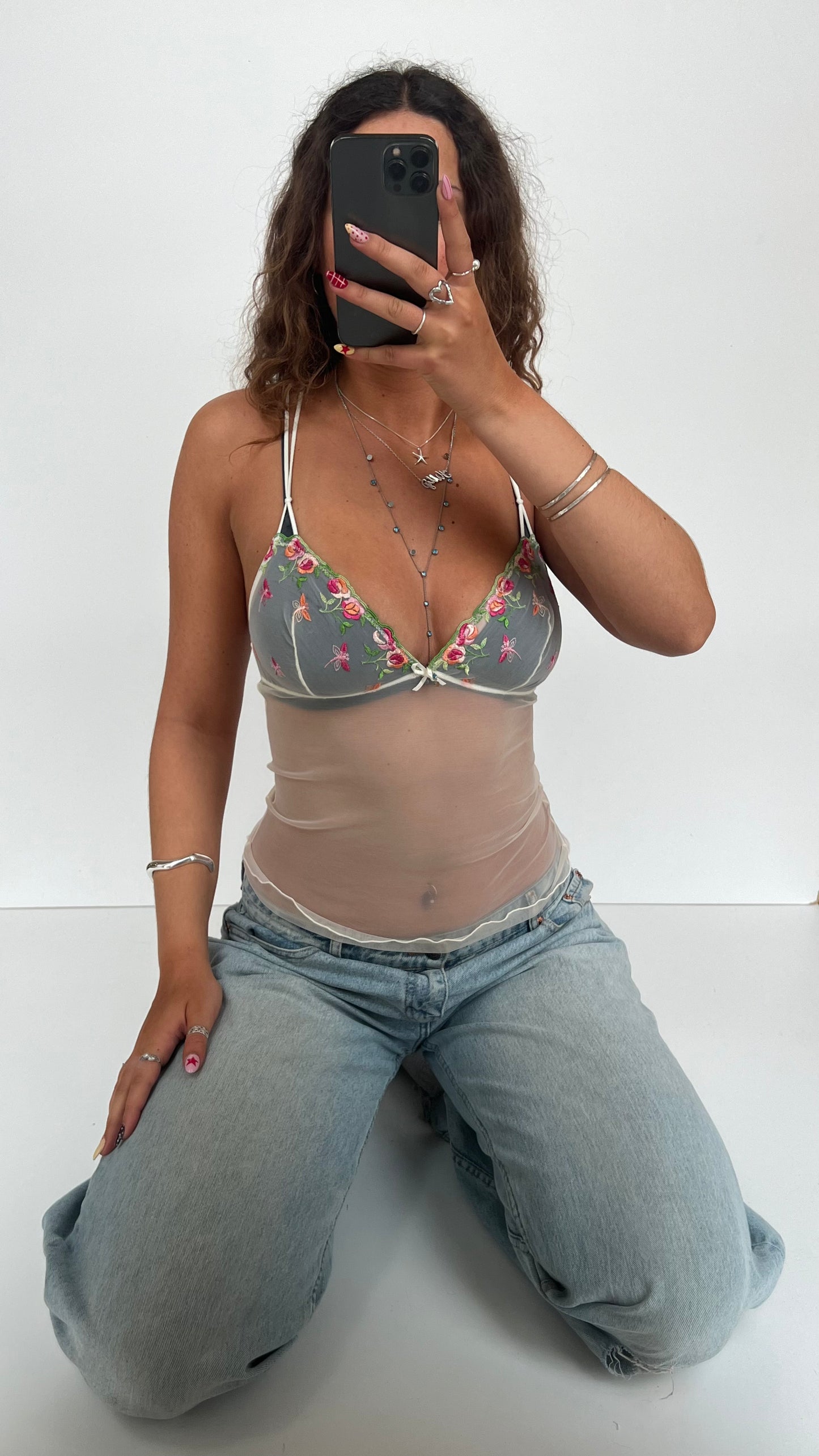 00s cream floral cami- size M