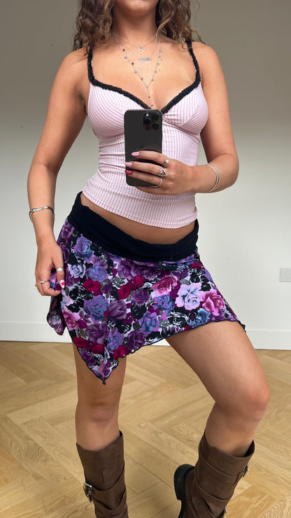 00s purple floral mini skirt- size L