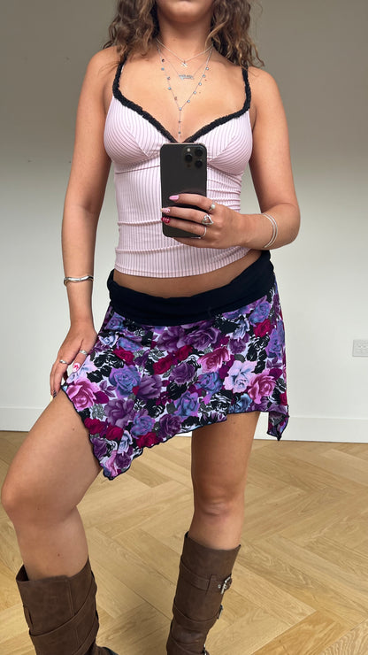 00s purple floral mini skirt- size L
