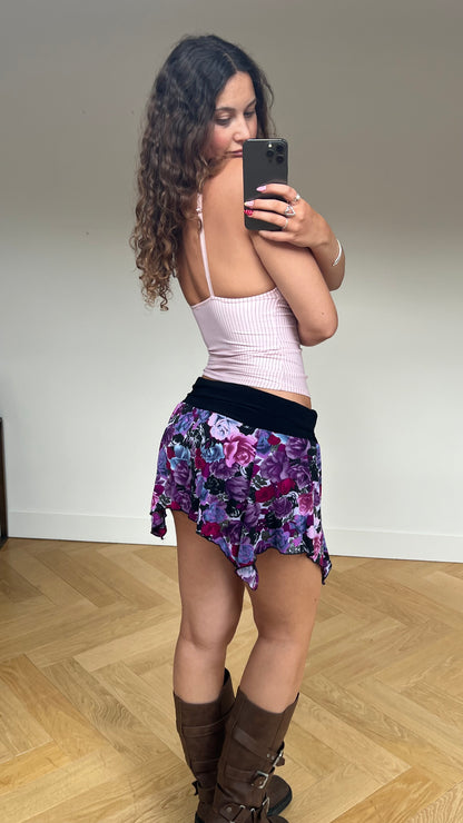 00s purple floral mini skirt- size L