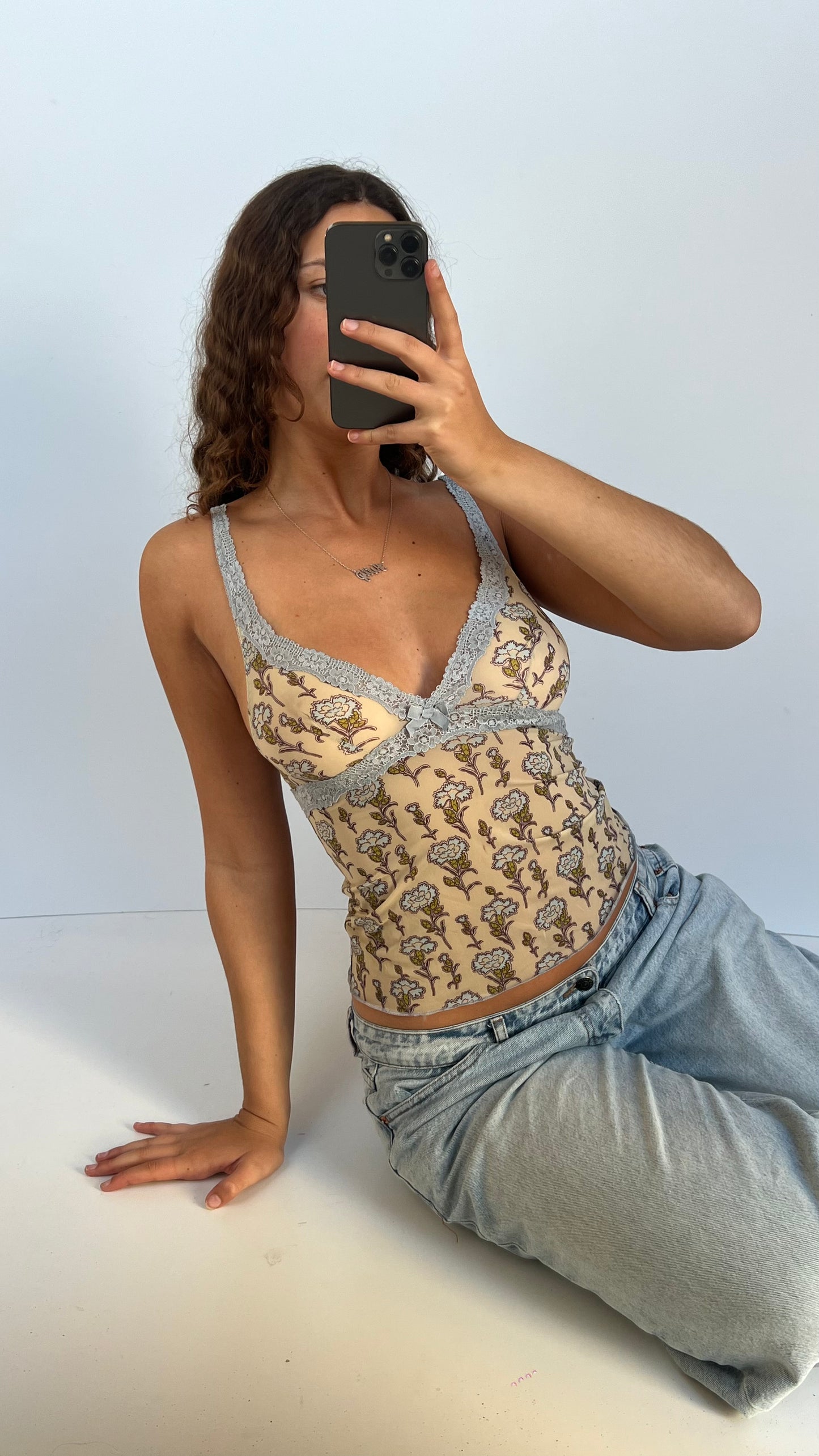 00s cream floral cami- size S