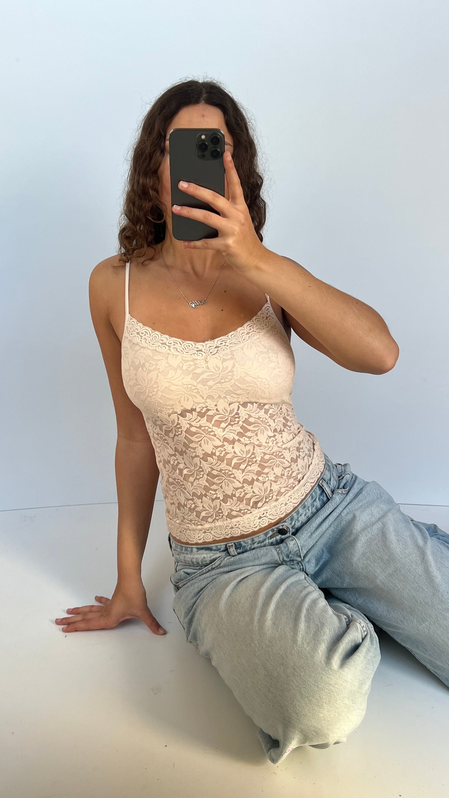 00s cream lace cami- size M