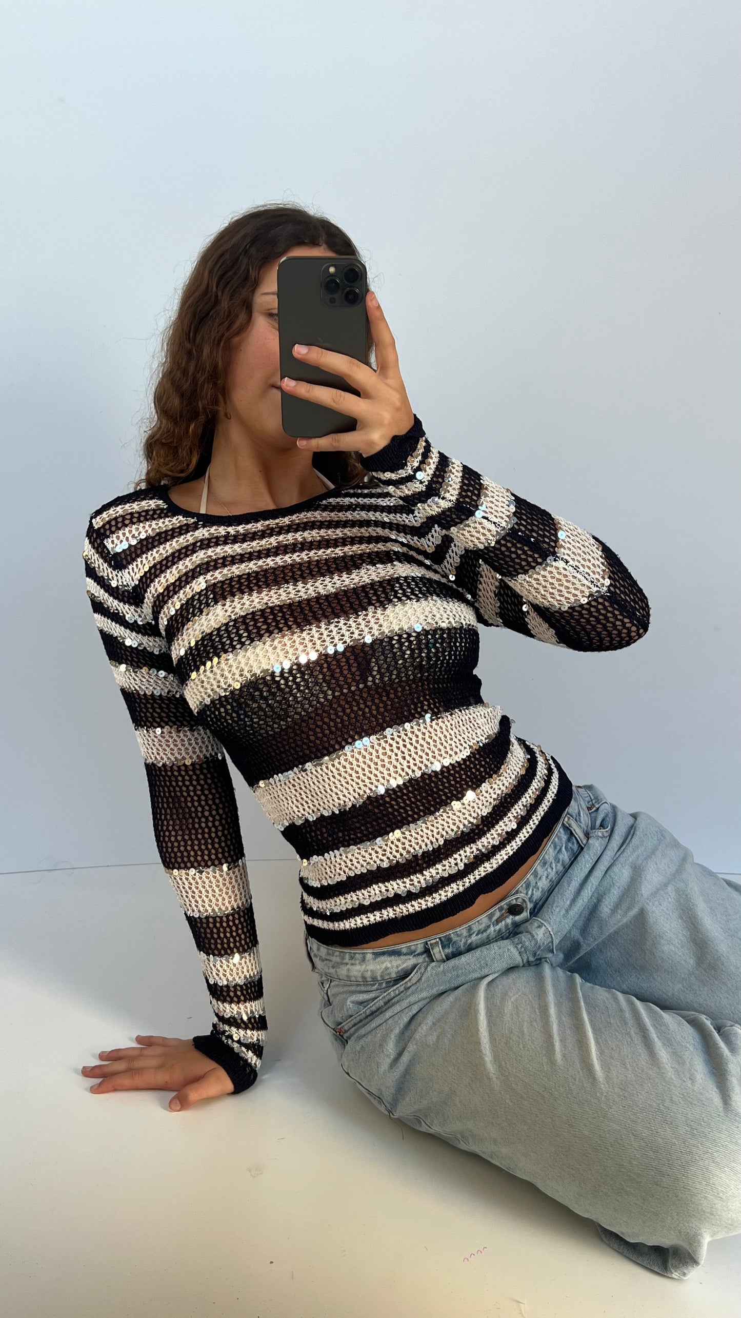 00s blue white crochet top- size S