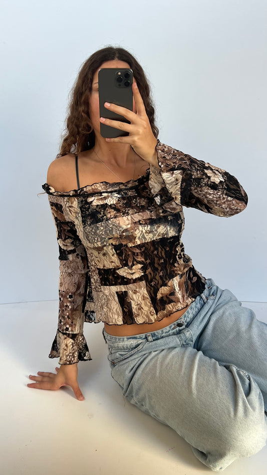 00s brown lace long sleeve top- size M