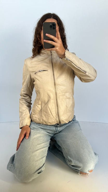 00s cream leather jacket- size  L