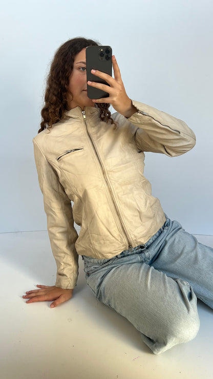 00s cream leather jacket- size  L