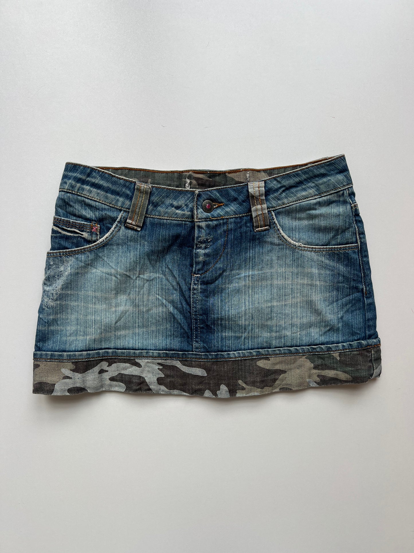 00s denim camo mini skirt- size S