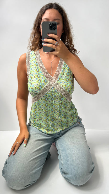 00s green mesh patterned top- size L
