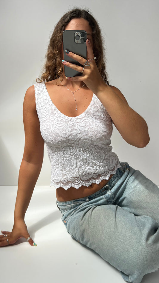00s white lace cami- size XS