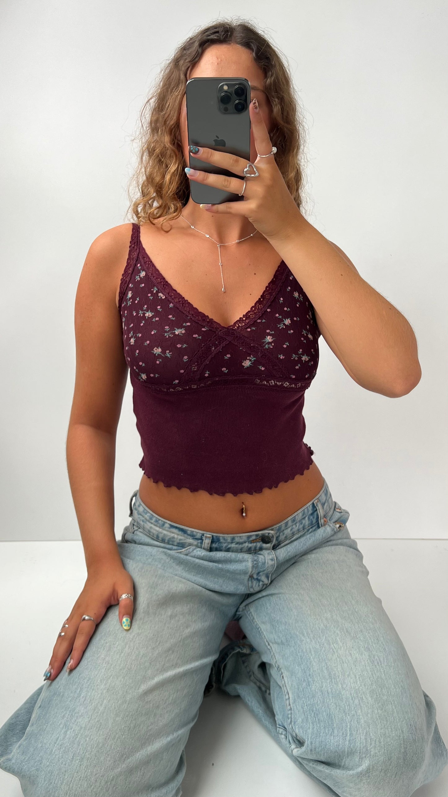 00s burgundy floral cami- size S