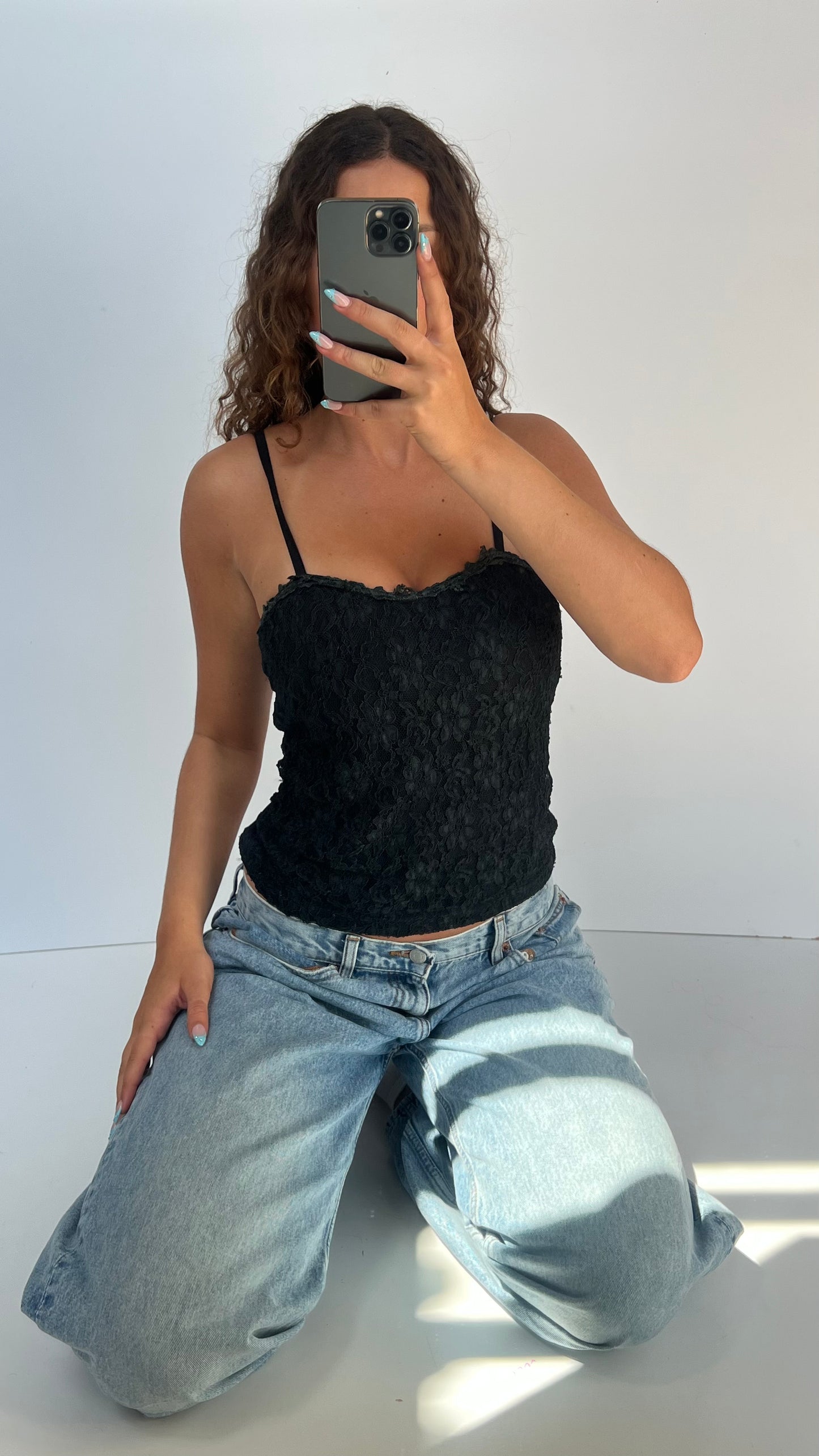 00s black lace cami- size S