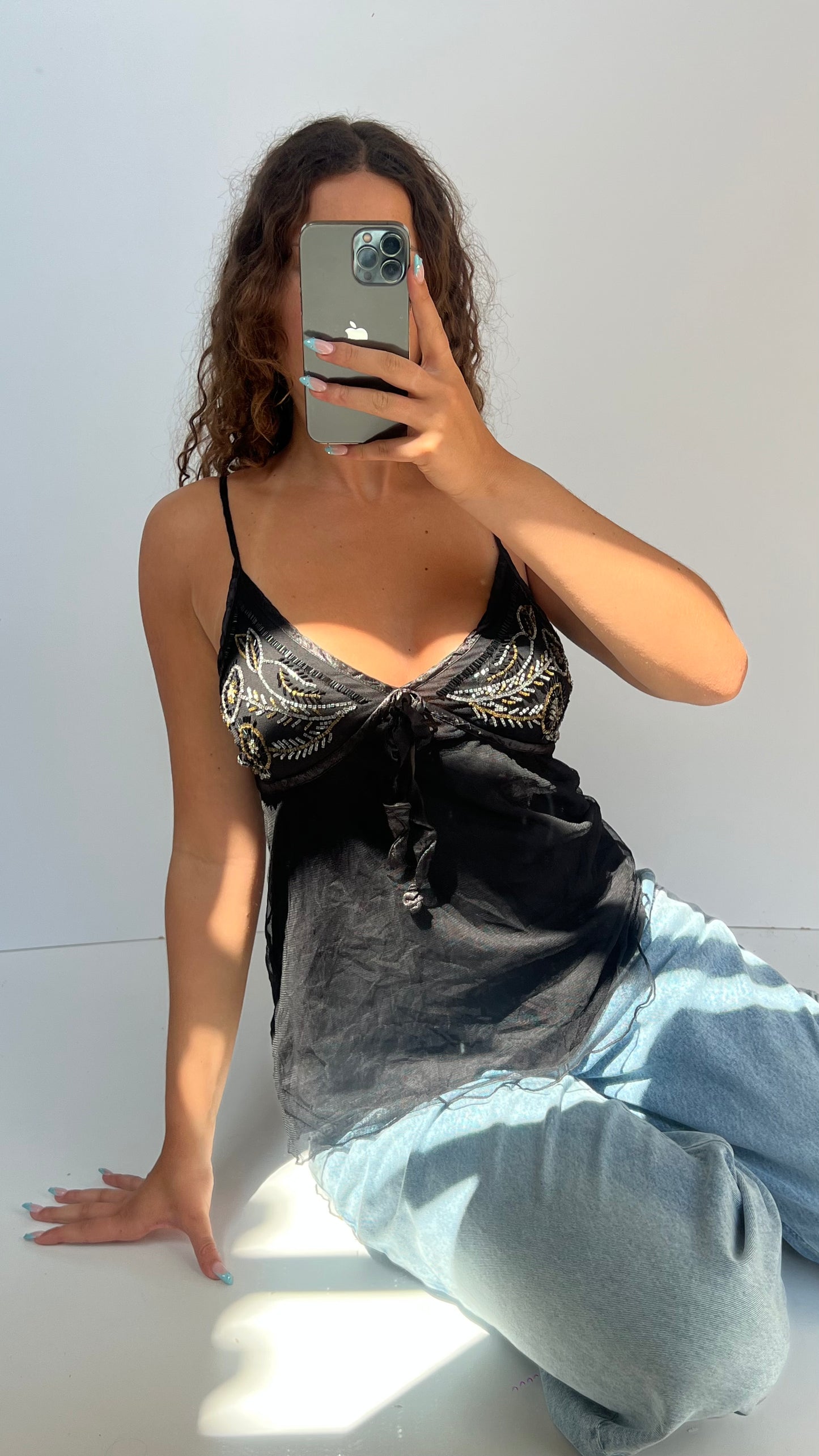 00s black sequin cami- size M