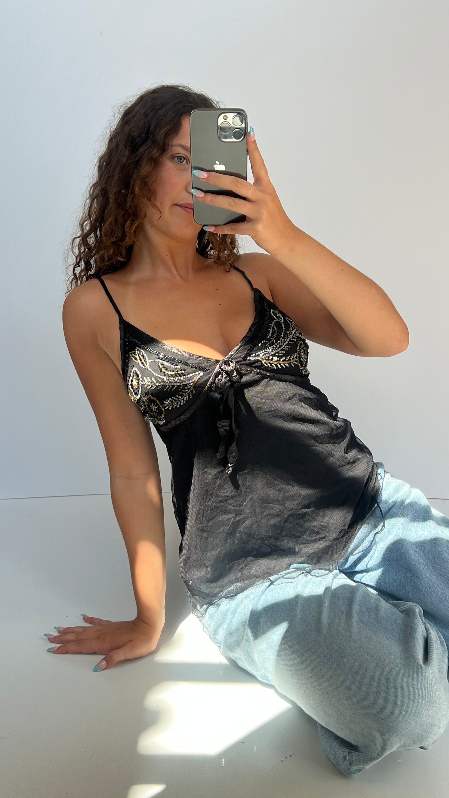 00s black sequin cami- size M