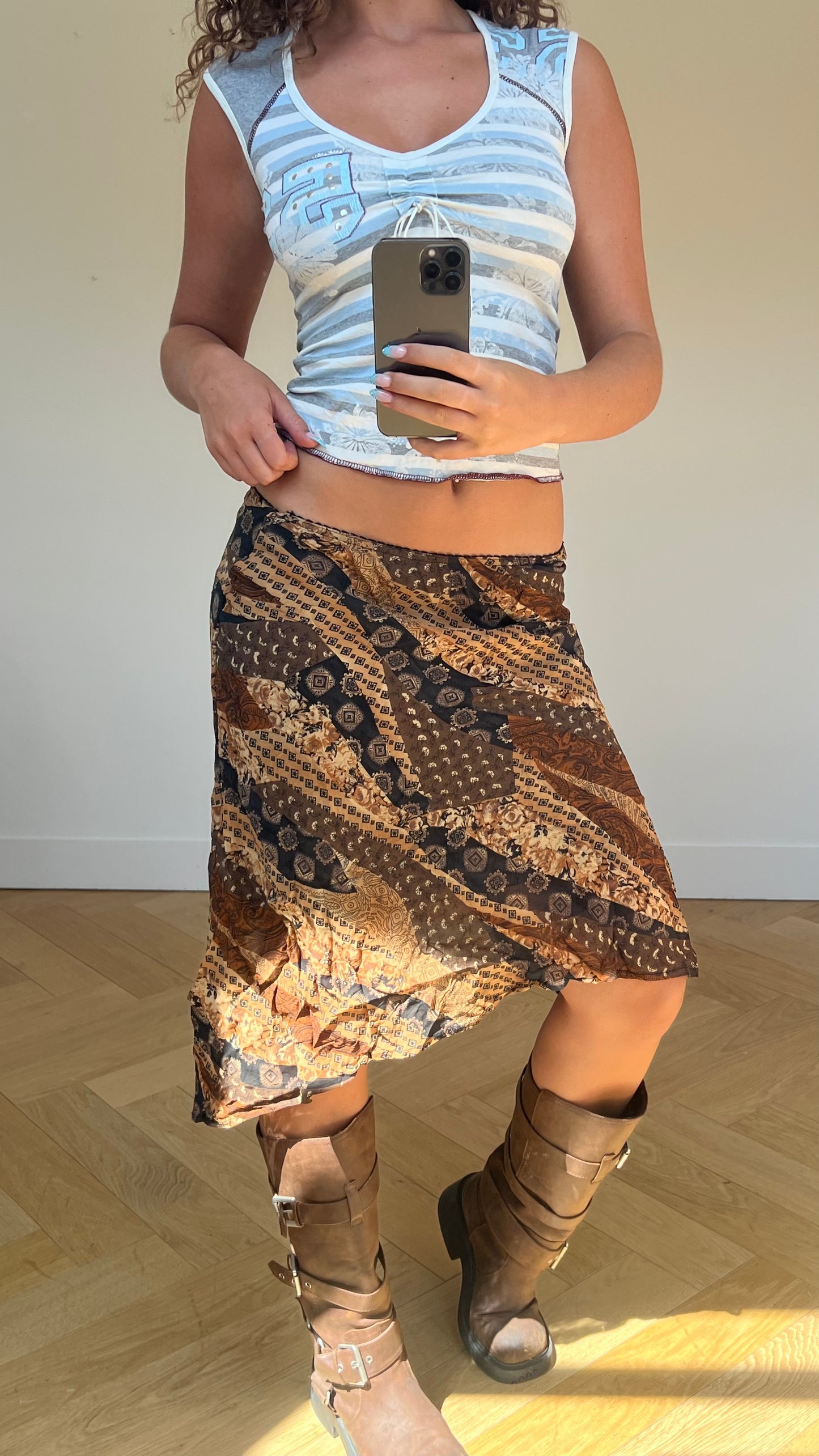 00s brown patterned midi skirt- size S