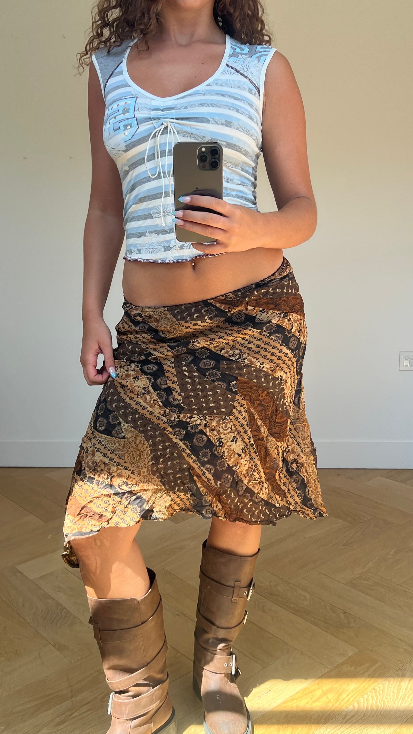 00s brown patterned midi skirt- size S