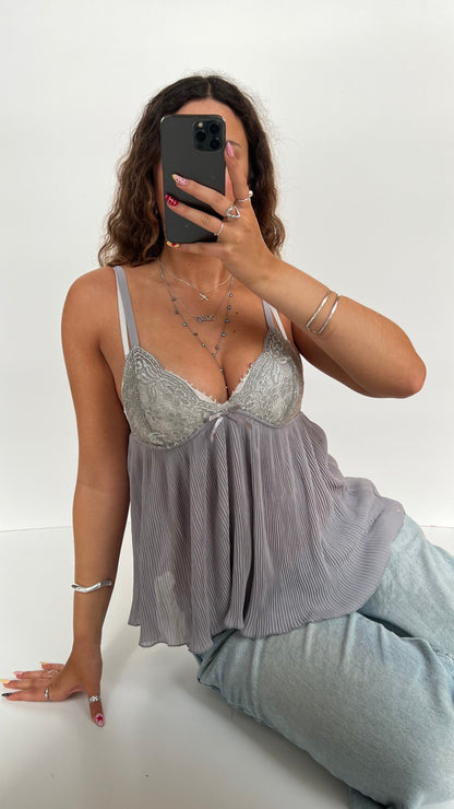 00s grey lace cami- size M/L