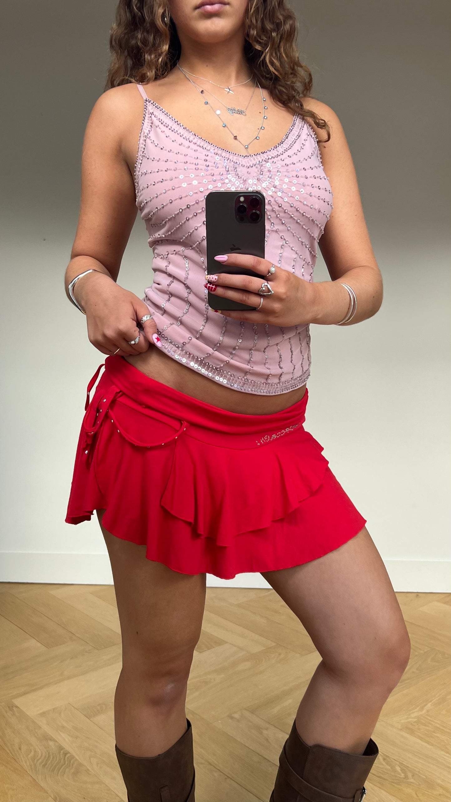 00s red ruffle mini skirt- size L