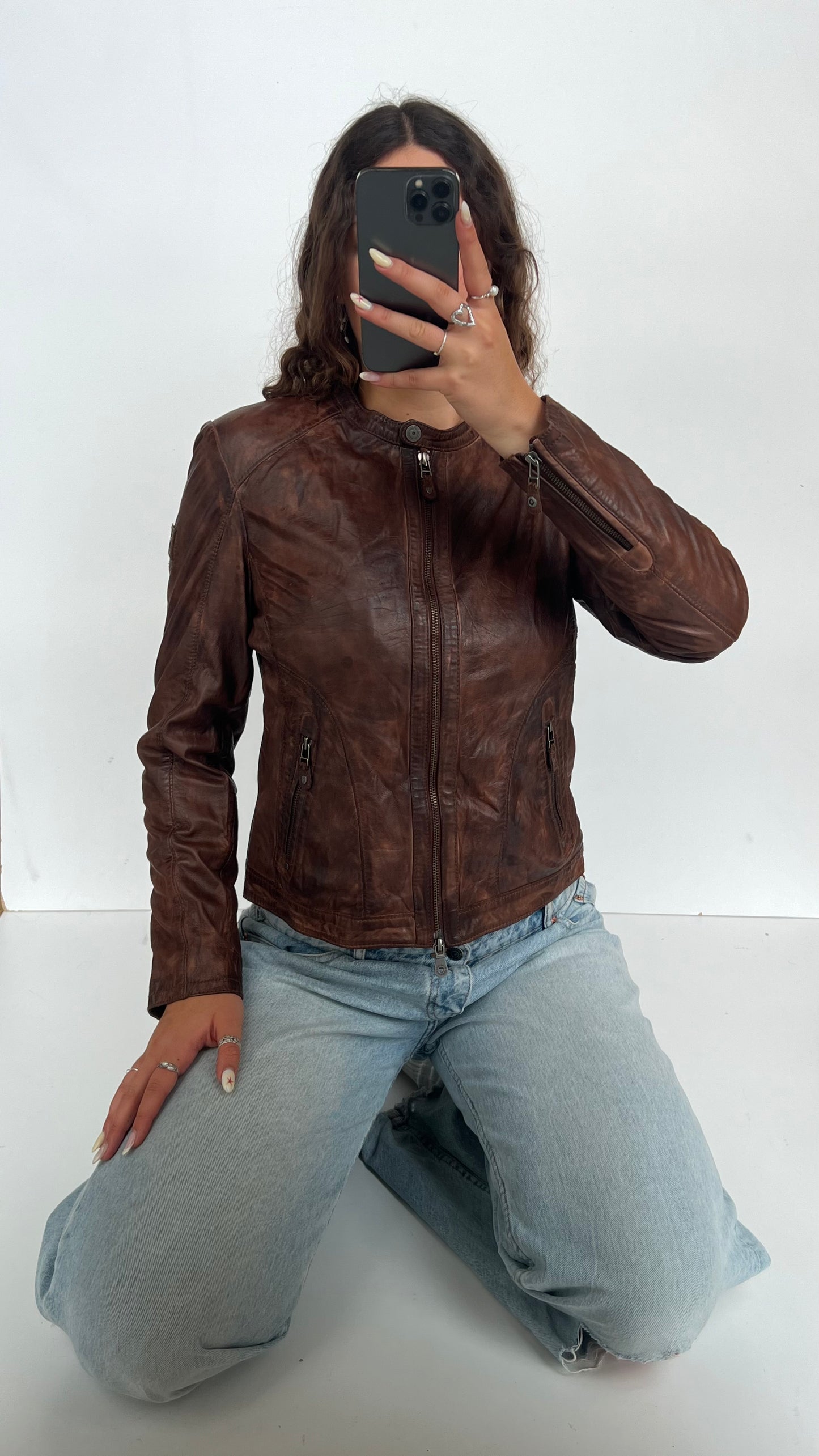 00s brown leather jacket- size M