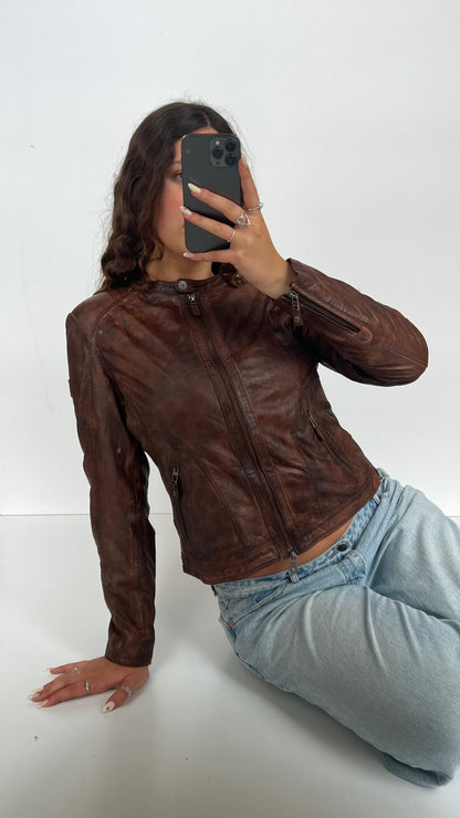 00s brown leather jacket- size M