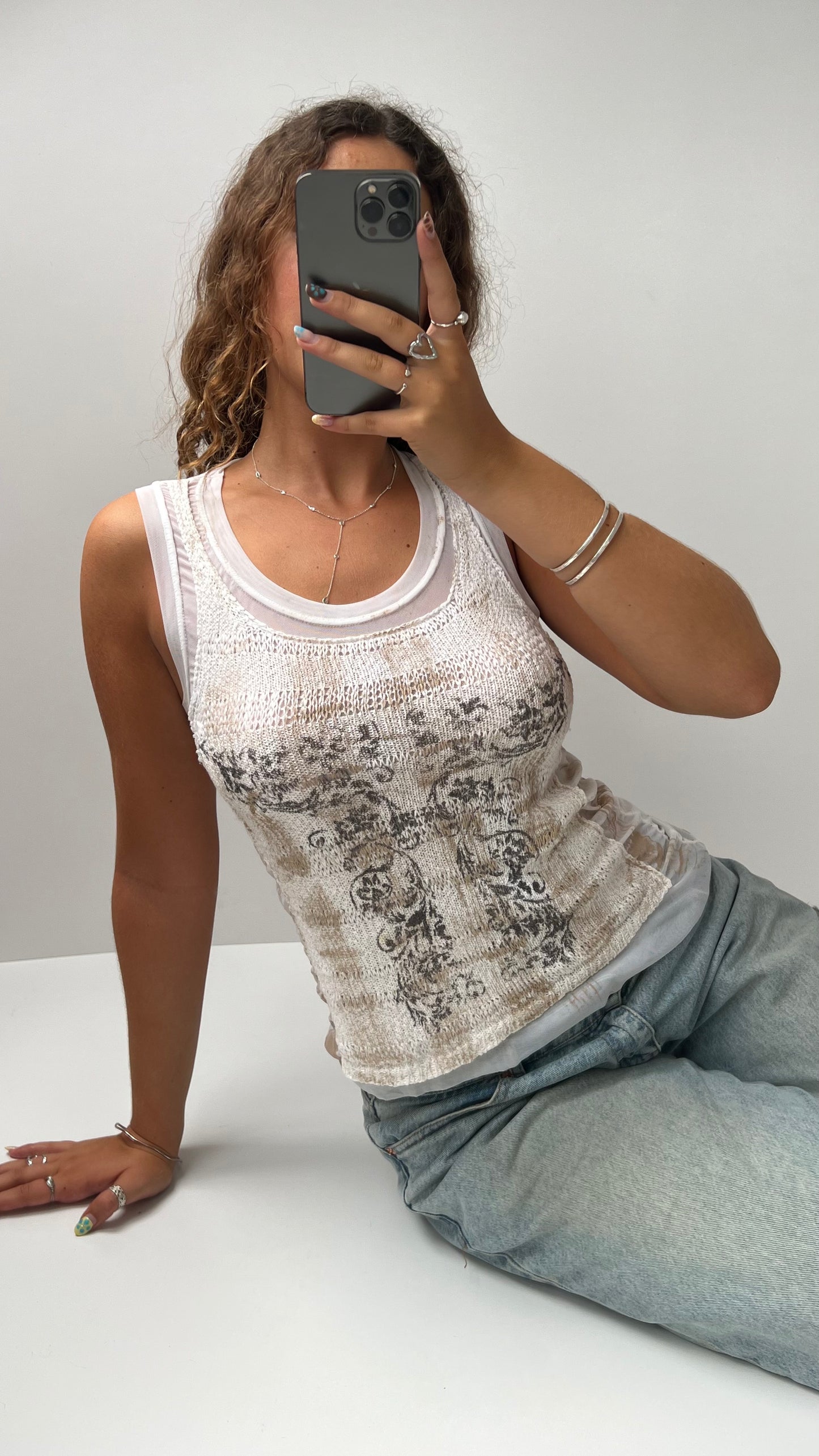 00s white knit mesh top- size M