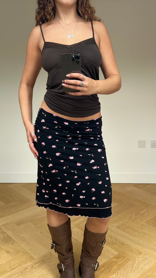 00s black floral midi skirt- size M