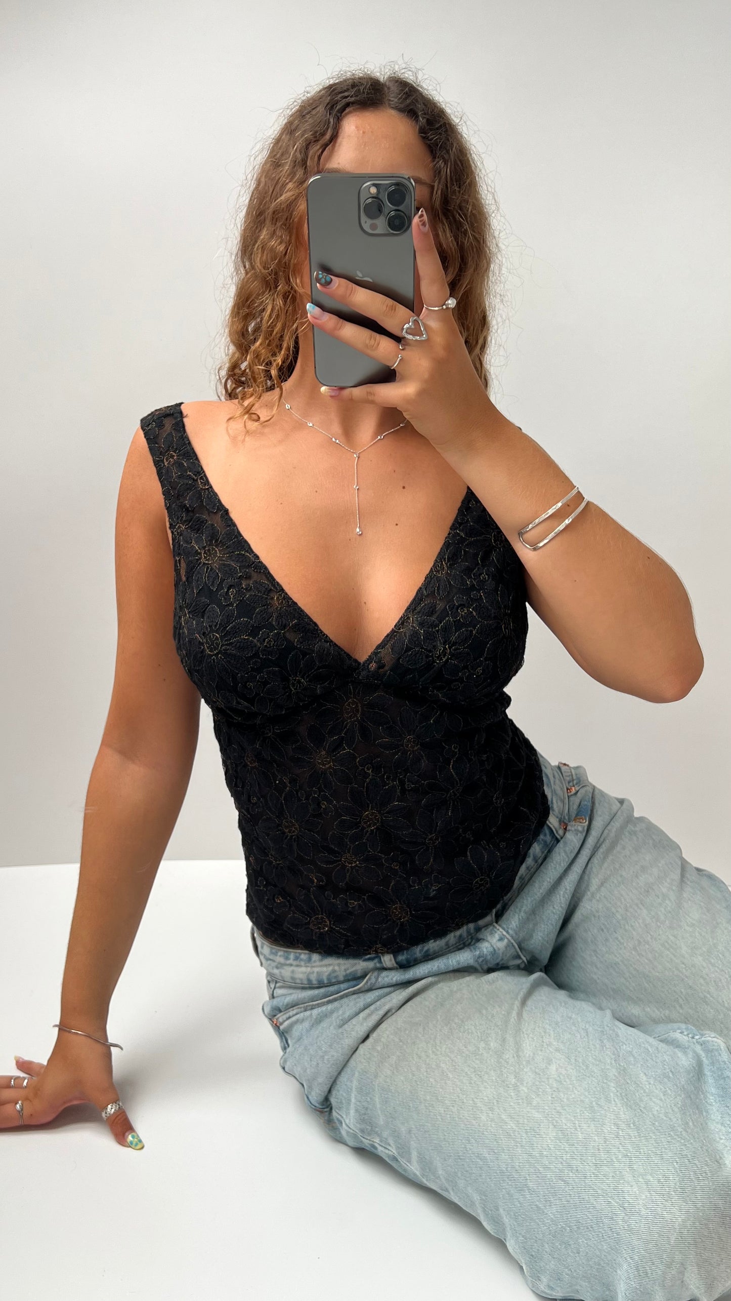 00s black lace cami- size M