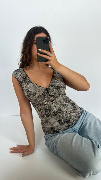 00s brown patterned top- size S
