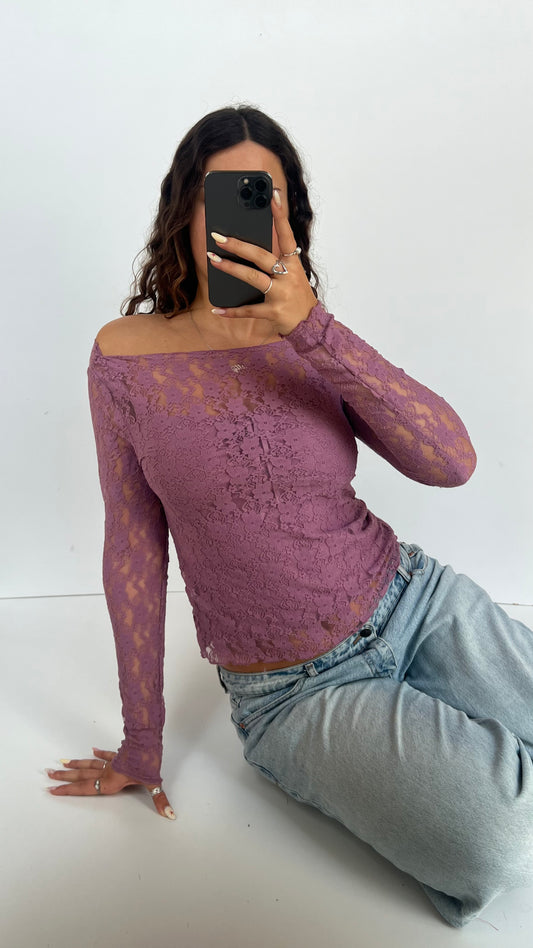 00s purple lace long sleeve top- size L