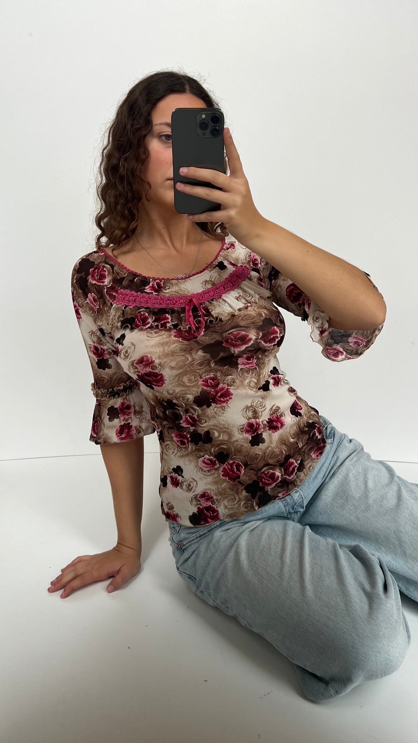 00s brown floral top- size M