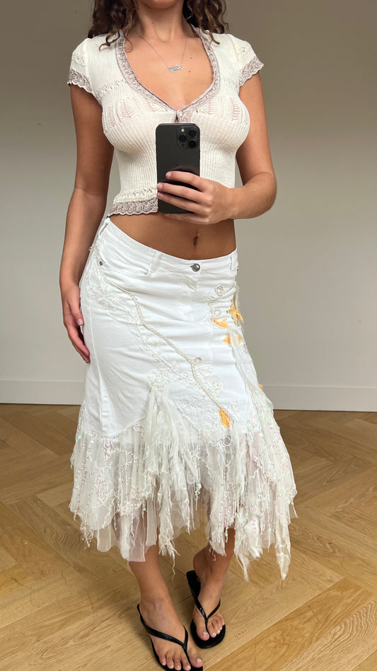 00s white lace midi skirt- size M