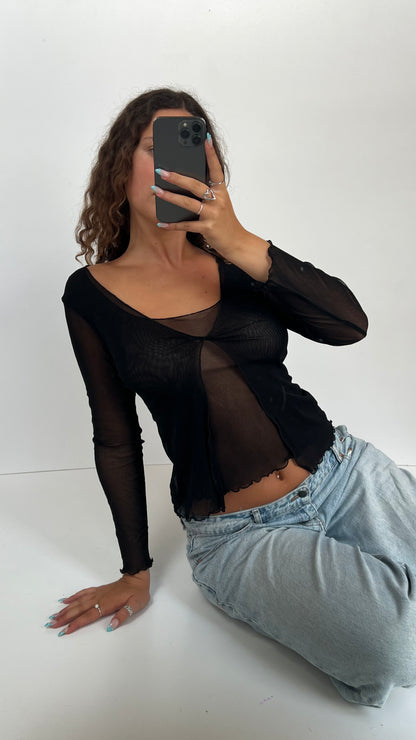 00s black mesh top- size L