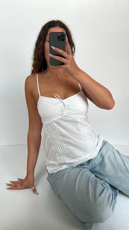 00s white embroidered cami- size S