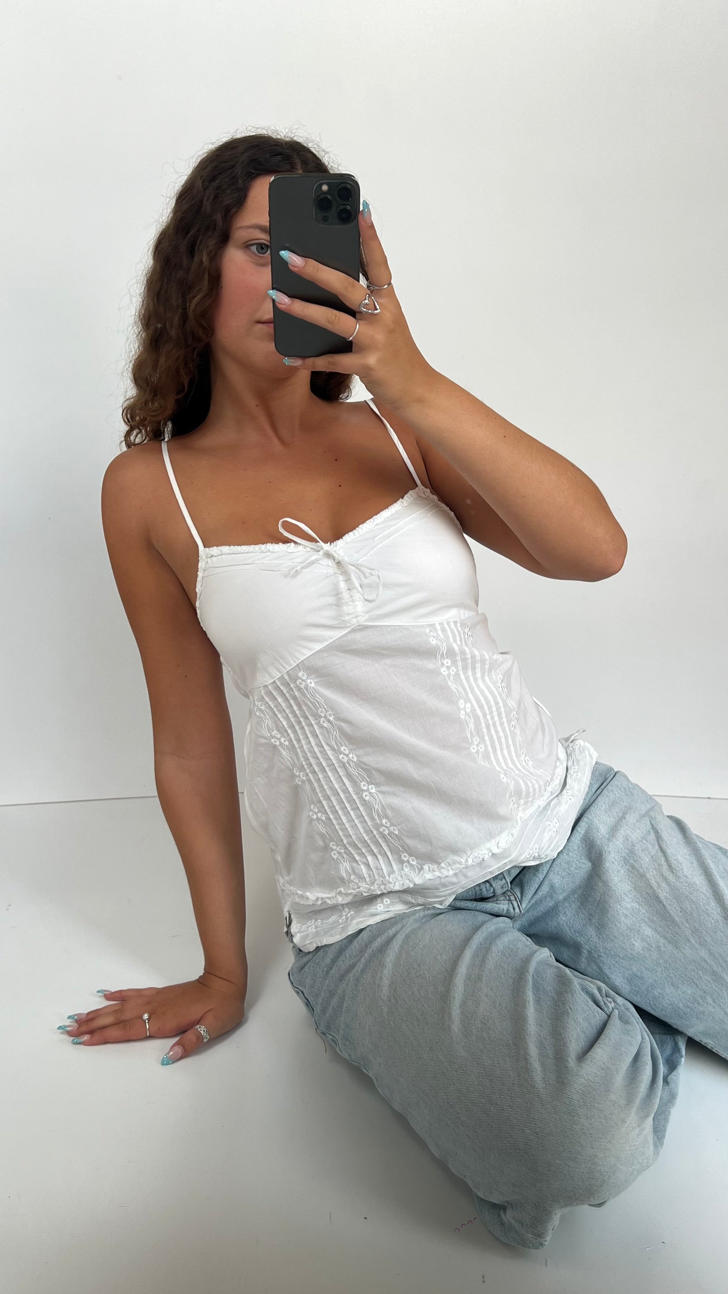 00s white embroidered cami- size S