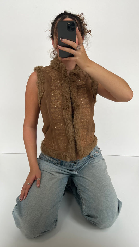 00s brown faux fur gilet- size S