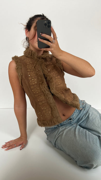 00s brown faux fur gilet- size S
