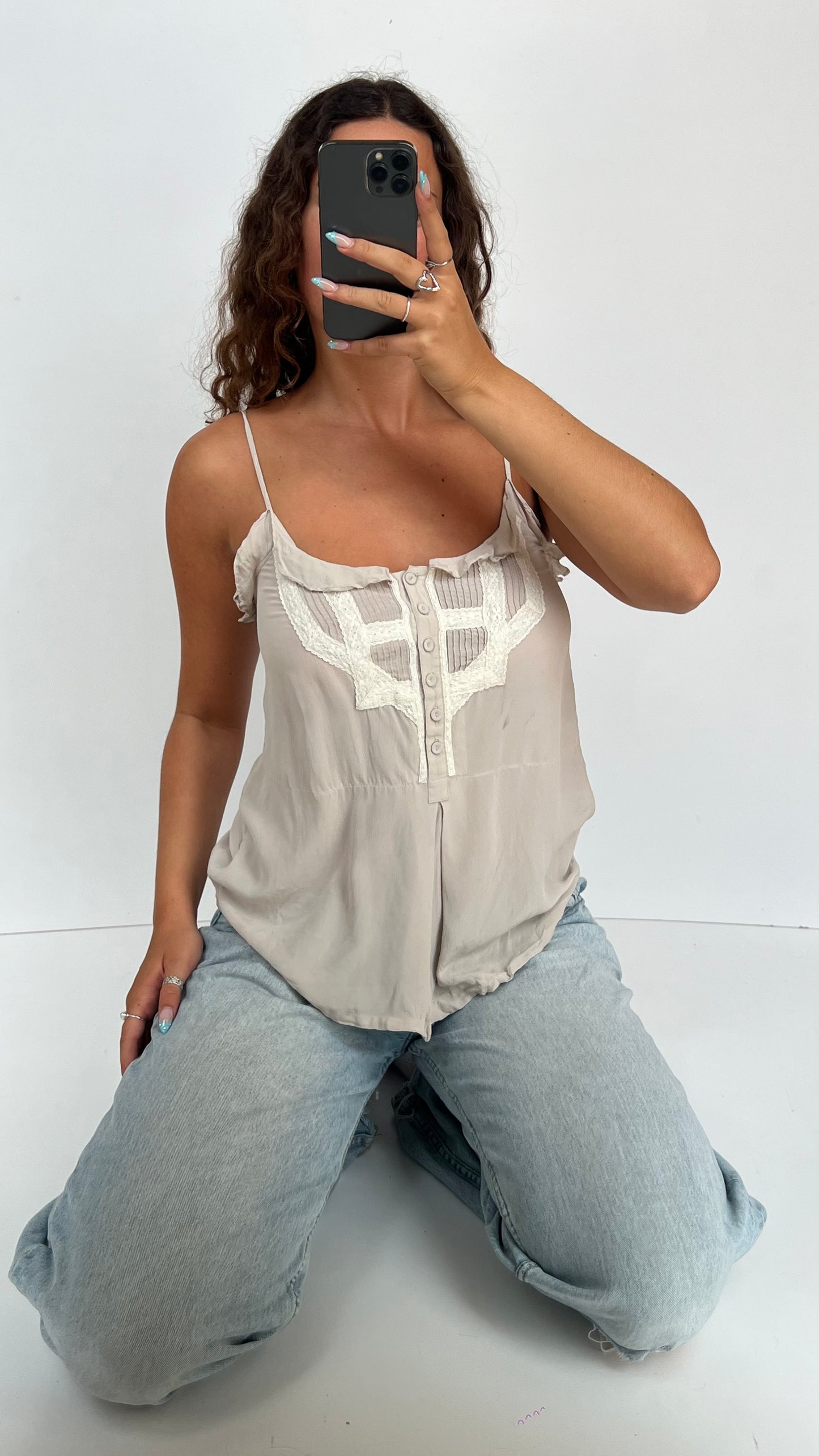 00s cream lace cami- size S