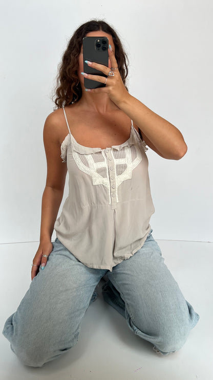 00s cream lace cami- size S