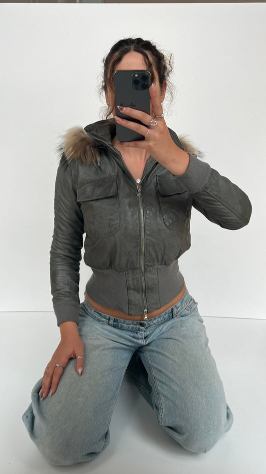 00s grey leather fur jacket- size S
